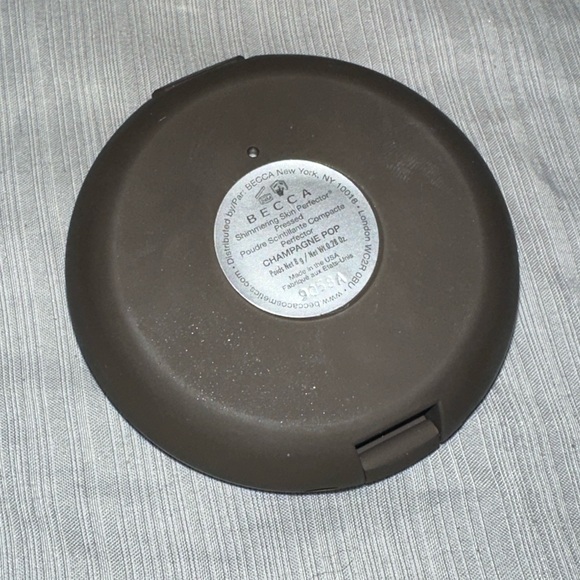 NIB Becca Cosmetics Champagne Pop Shimmering Skin Perfector - Picture 3 of 7